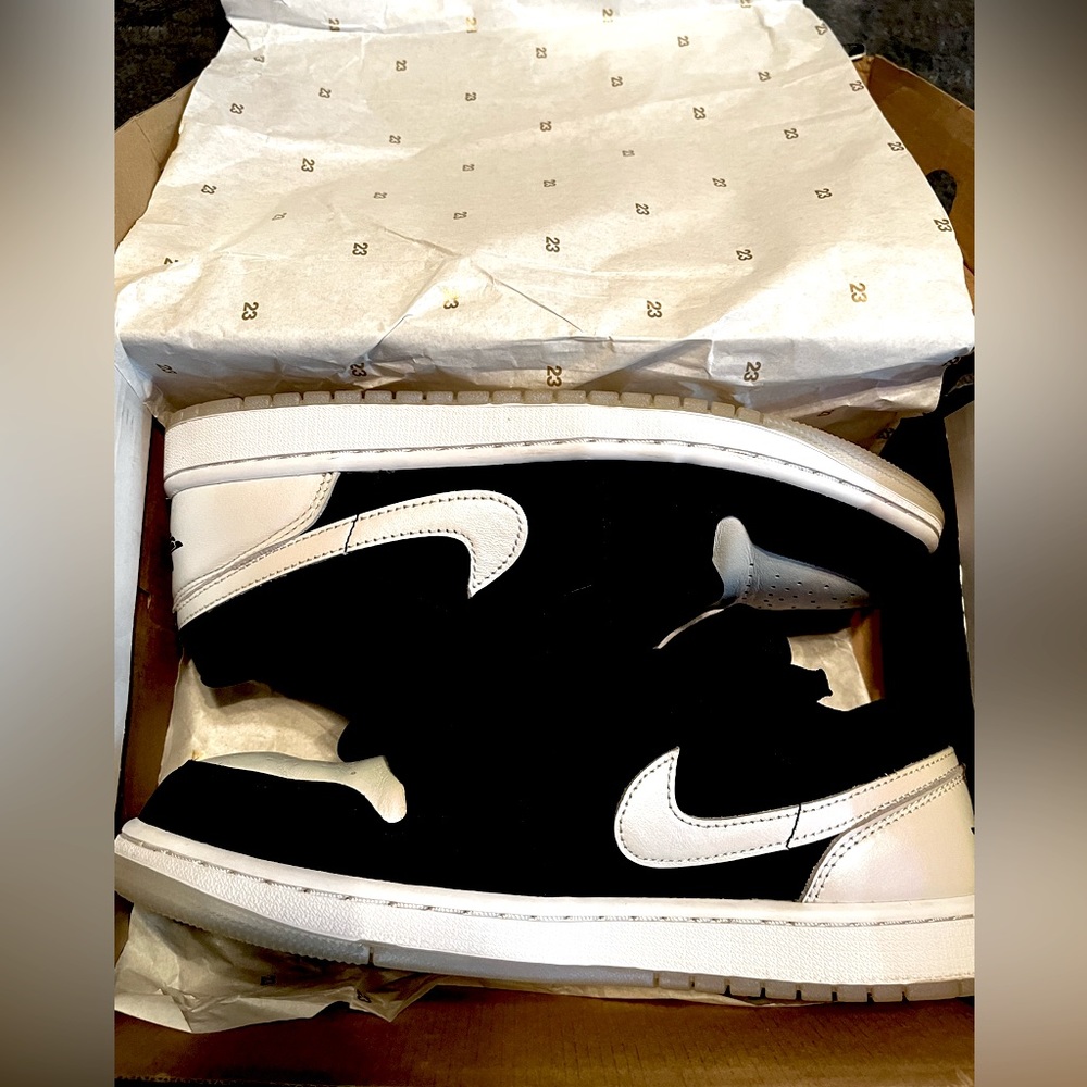 Air Jordan 1 Low SE “Diamond” size 8.5